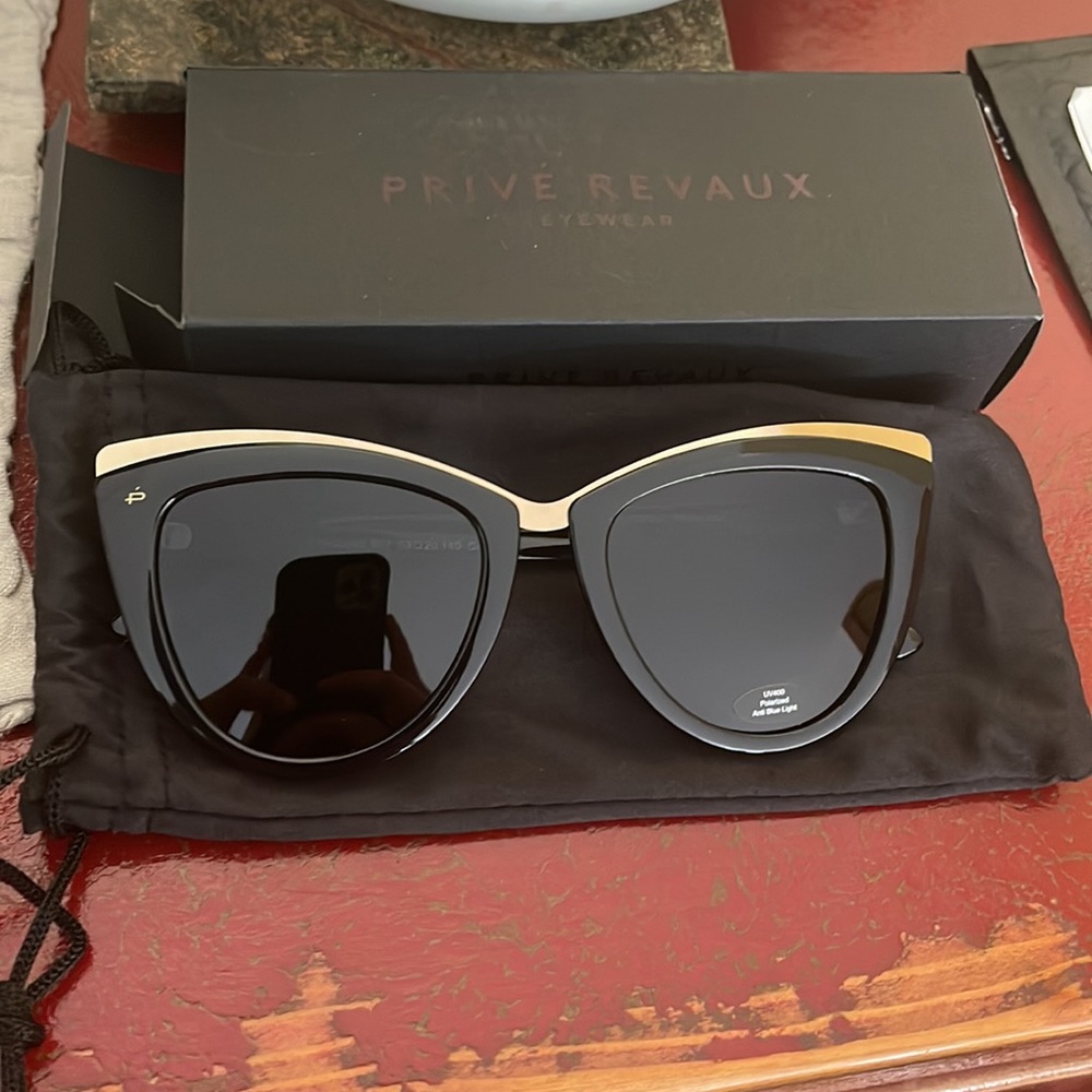 NWT Retro Cateye Sunglasses W/ Metallic Detail